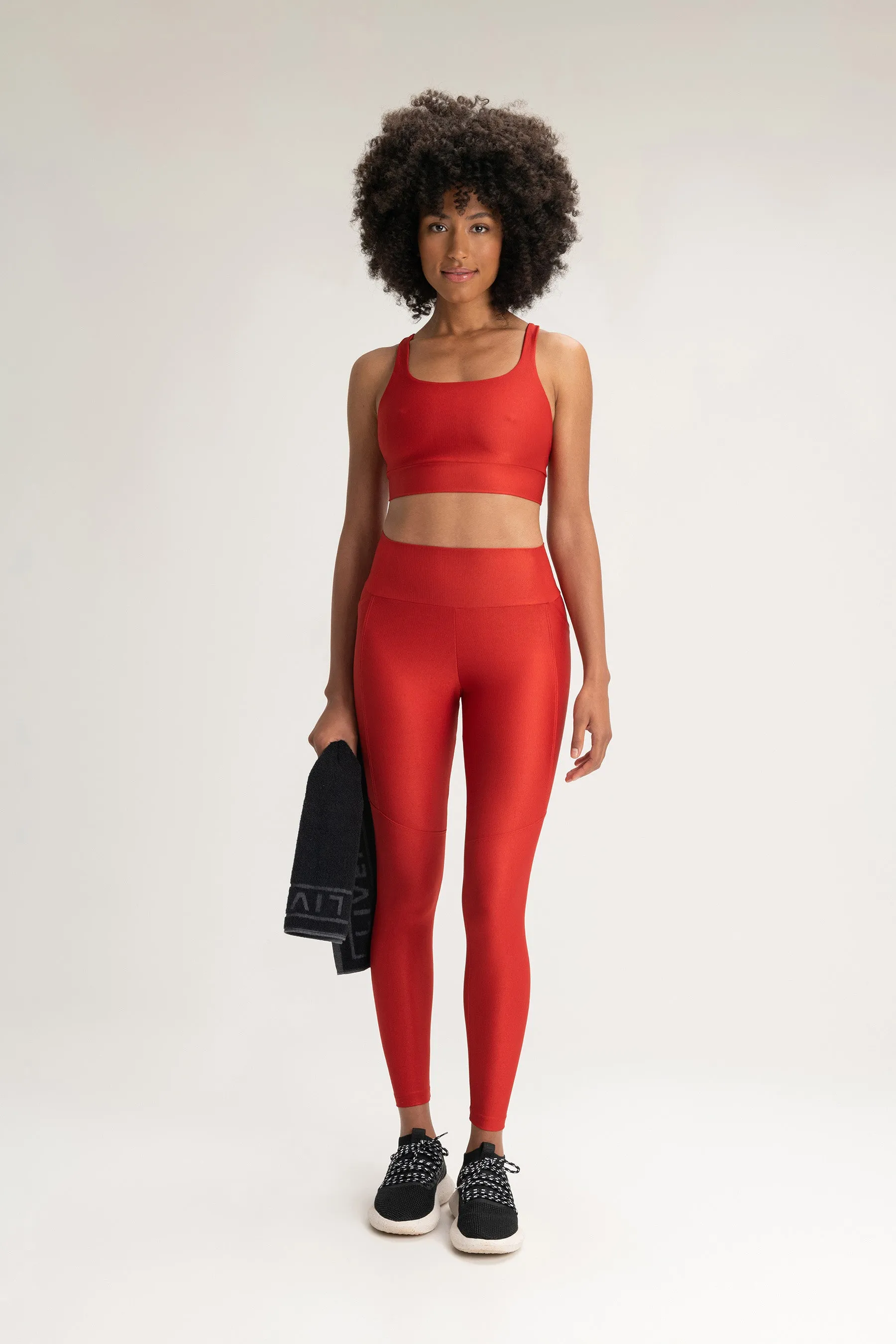 Essential Neo Allure® Mid Sports Bra