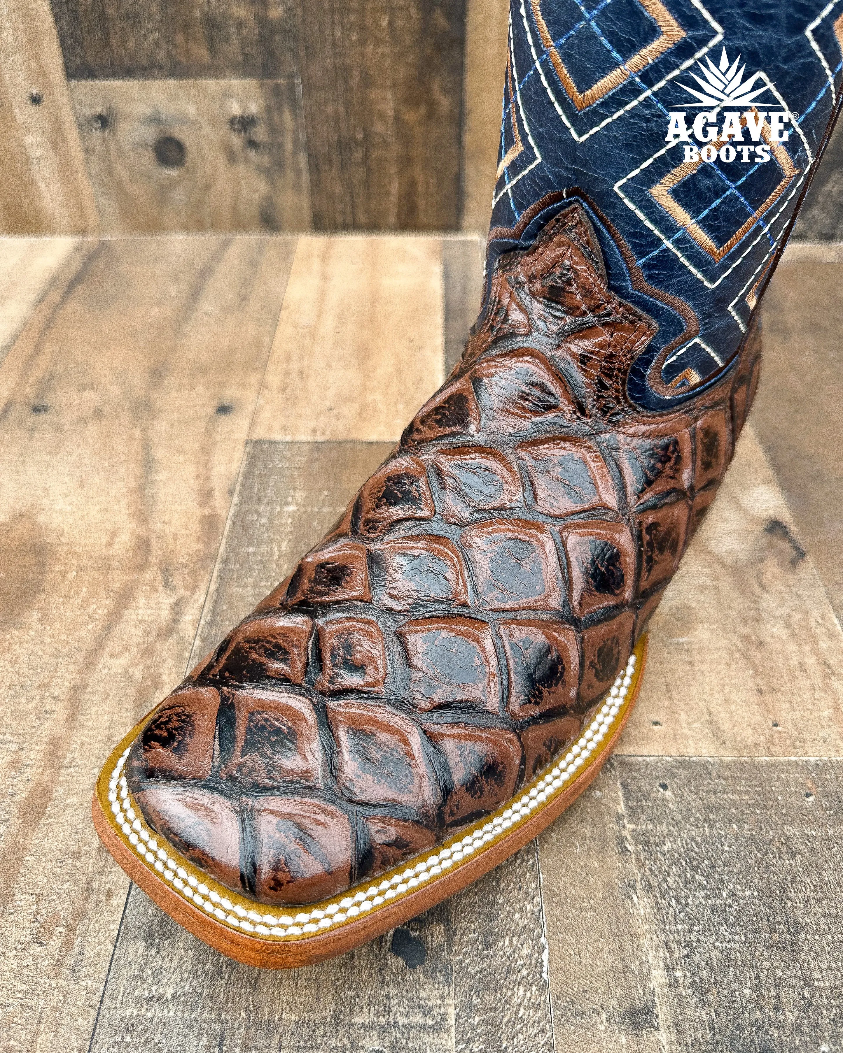 FISH BROWN | MEN SQUARE TOE WESTERN COWBOY BOOTS