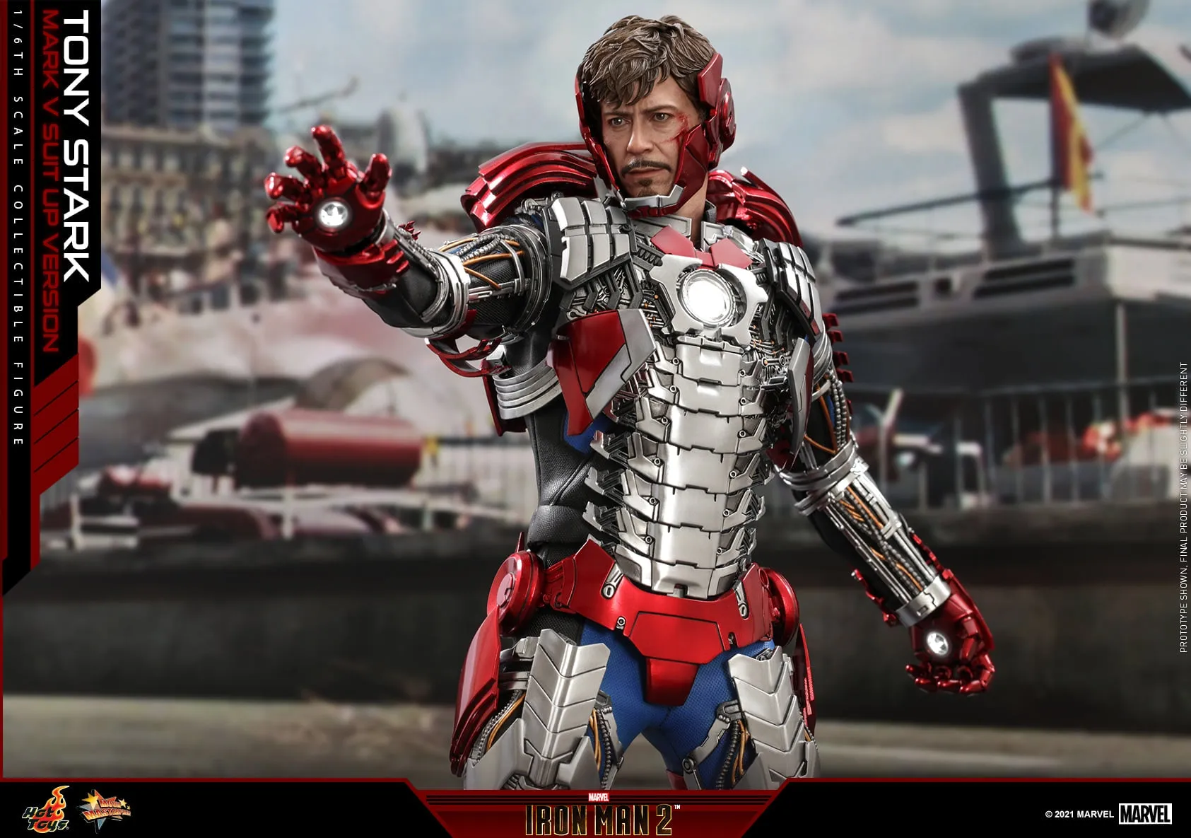 Hot Toys - MMS599 - Iron Man 2 - 1/6th scale Tony Stark (Mark V Suit up Version) Collectible Figure