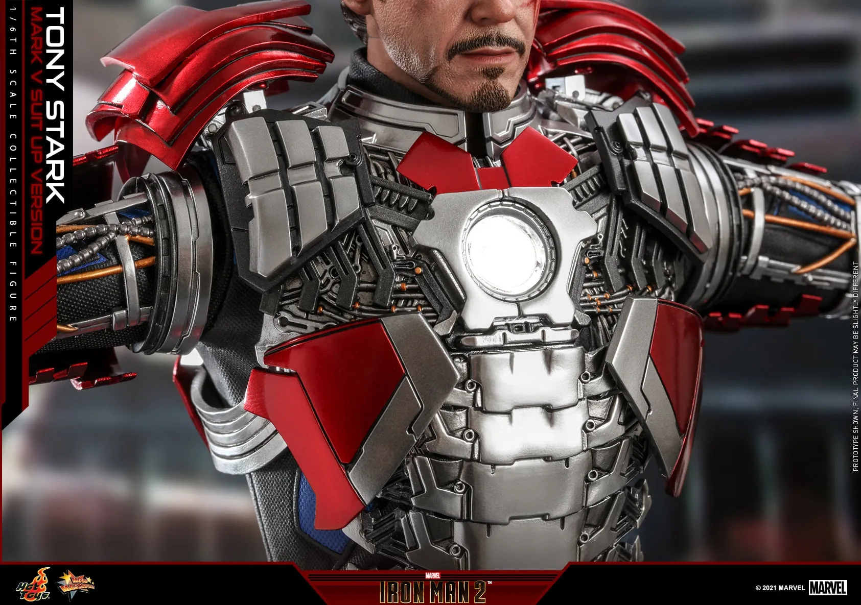 Hot Toys - MMS599 - Iron Man 2 - 1/6th scale Tony Stark (Mark V Suit up Version) Collectible Figure