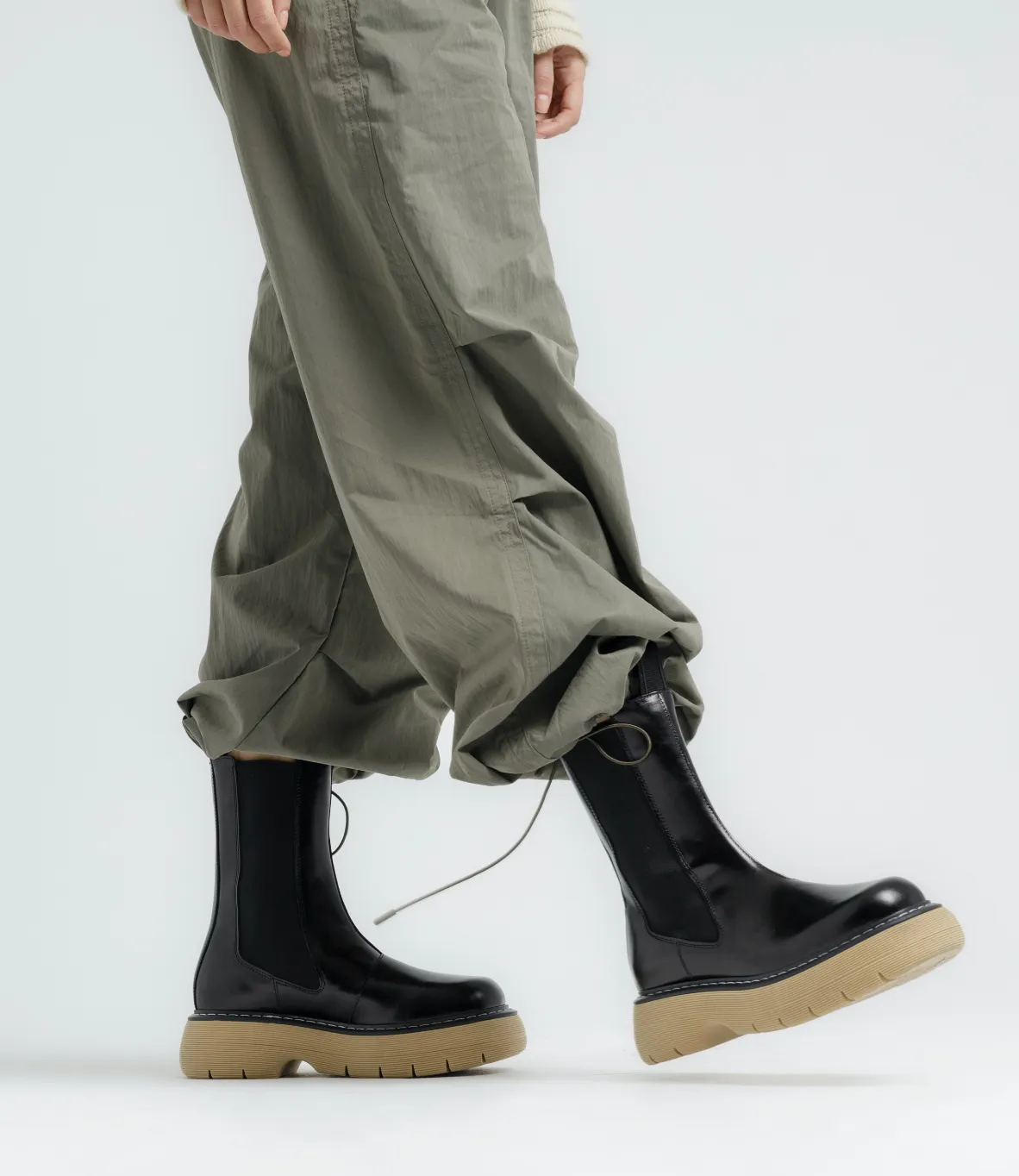 Joy Black Beige High Chelsea Boots