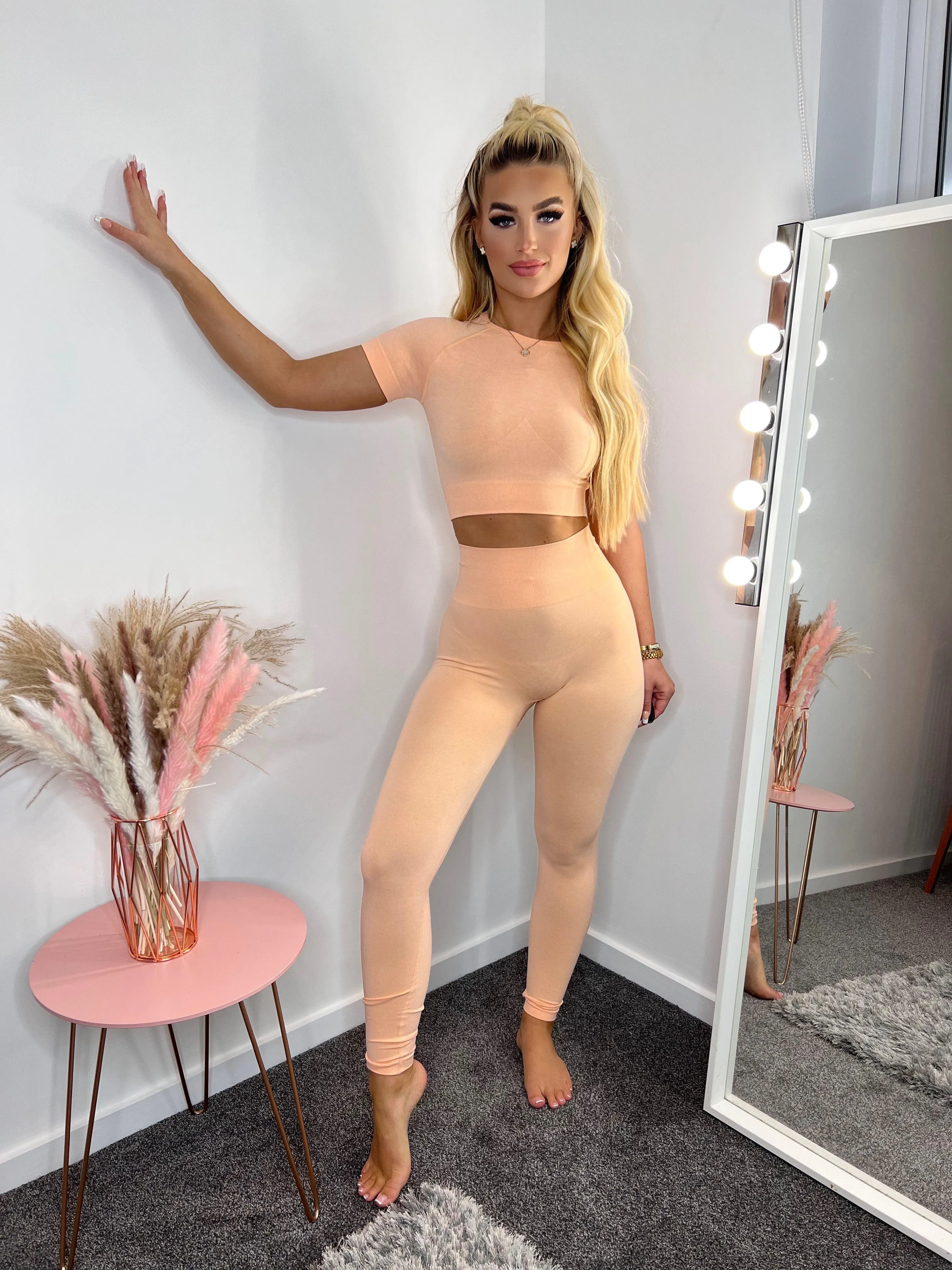 The Perfect Form Leggings in Orange