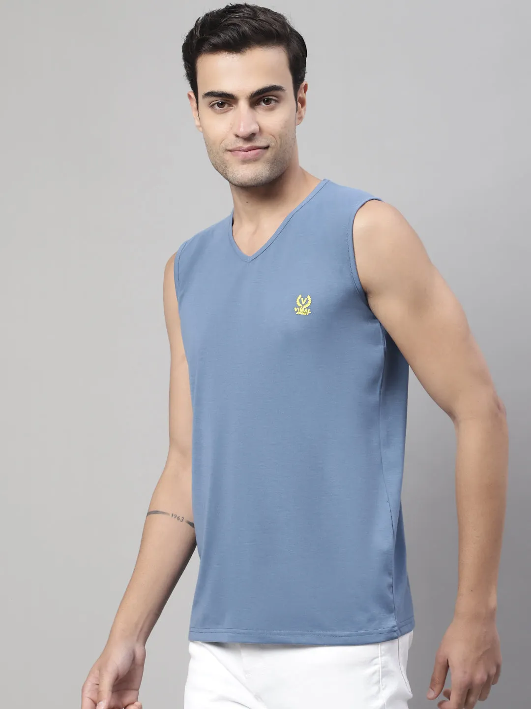 Vimal Jonney Regular Fit Cotton Solid Dark Grey Gym Vest for Men