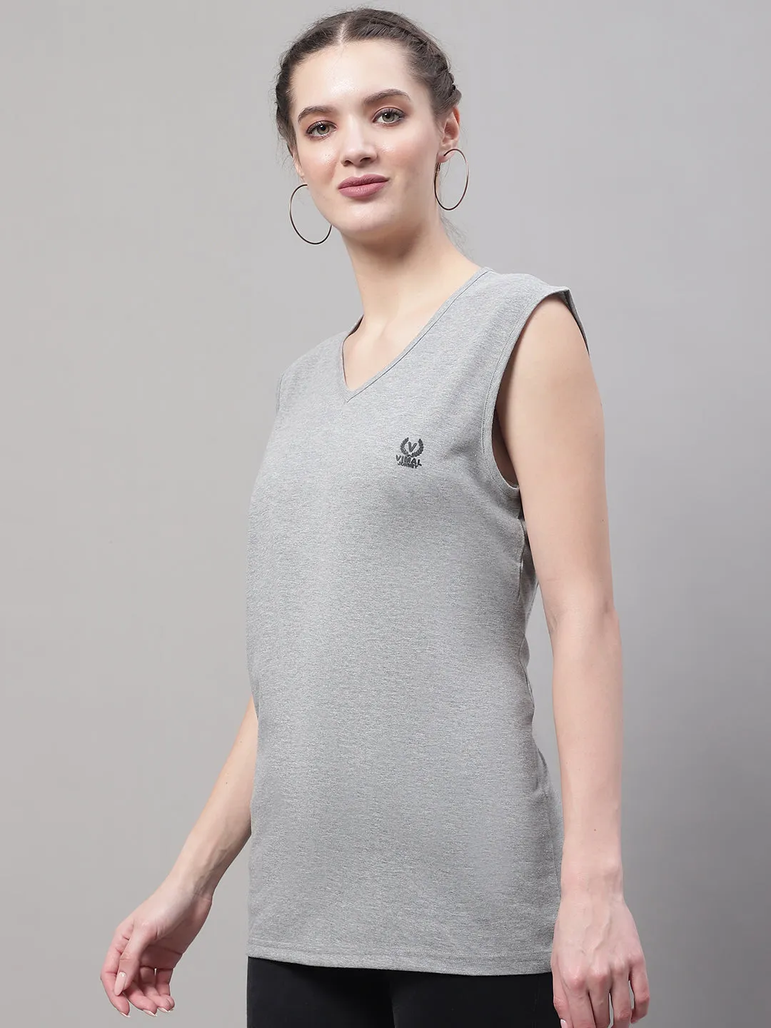 Vimal Jonney Regular Fit Cotton Solid Grey Melange Gym Vest for Women